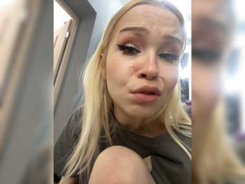 freakfarm webcam model stream image