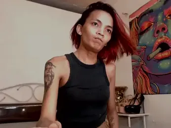 TsLauraLove webcam model stream image