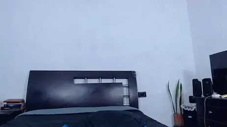 AikoTailor webcam model stream image