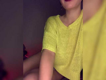 MilaMcGarden webcam model stream image