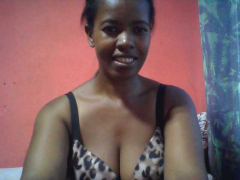 Edwiga webcam model stream image