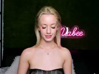 miabeex webcam model stream image