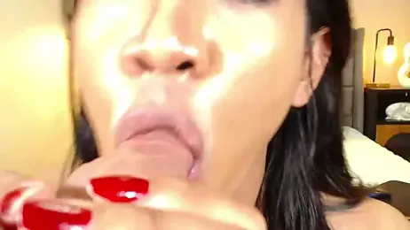 CumShotElara webcam model stream image