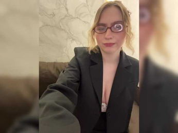 Mashmallow webcam model stream image