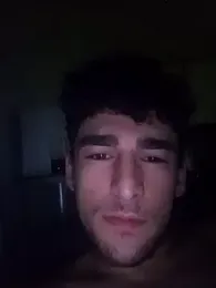 Yasinyasin7 webcam model stream image