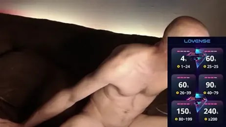 MaxRouger webcam model stream image