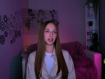 elara_night1 webcam model stream image