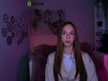 elara_night1 webcam model stream image