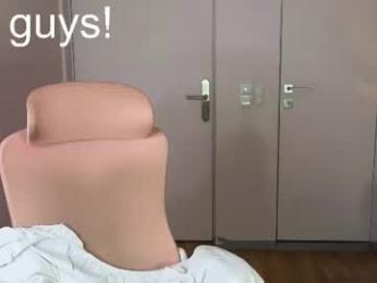 whiteskyy_ webcam model stream image
