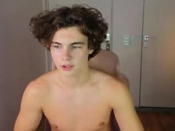 whiteskyy_ webcam model stream image