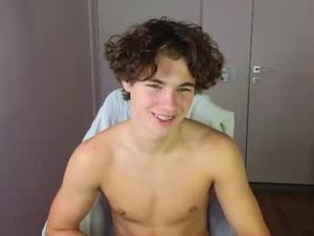 whiteskyy_ webcam model stream image