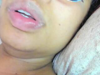 Tessa Thomp webcam model stream image