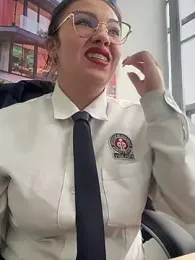 LIZ-06_ webcam model stream image