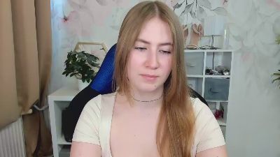 LOVE_xMegan webcam cam4 model stream image