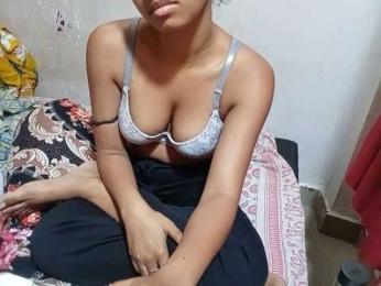 TaraVij webcam bongacams model stream image