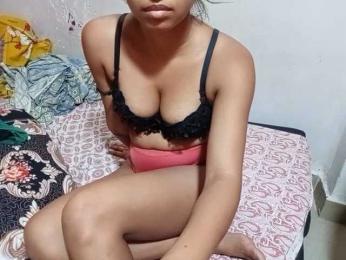 TaraVij webcam bongacams model stream image