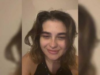 Evelinad webcam model stream image