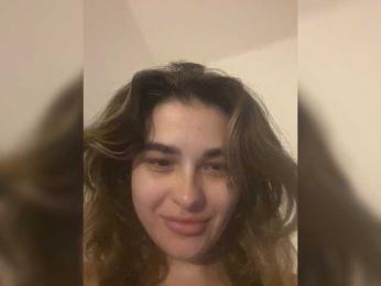 Evelinad webcam bongacams model stream image