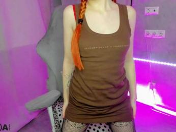 Emma-Dusk webcam bongacams model stream image