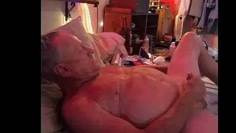 Pussyeat2please webcam model stream image