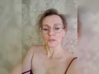 Valkiriyas webcam bongacams model stream image