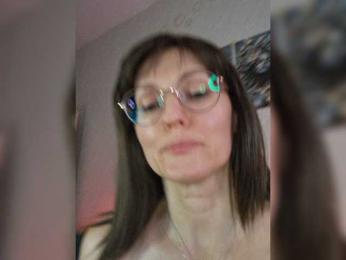 Valkiriyas webcam bongacams model stream image