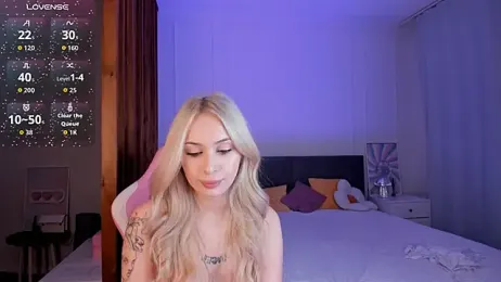 LanaMiracle webcam model stream image