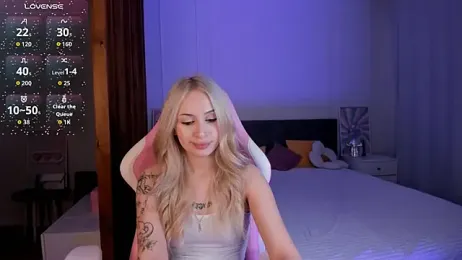 LanaMiracle webcam model stream image