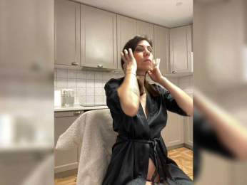 Li_Bailey webcam bongacams model stream image