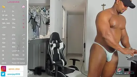 Aaron_ST webcam stripchat model stream image