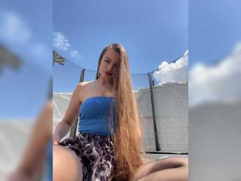 -_-_-------- webcam bongacams model stream image