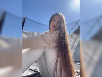 -_-_-------- webcam bongacams model stream image