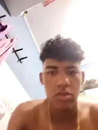 Lale-Adrian webcam model stream image