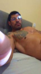 Leonsalvajexxx webcam model stream image