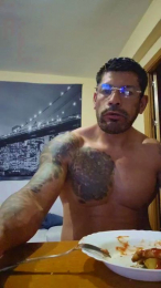 Leonsalvajexxx webcam model stream image