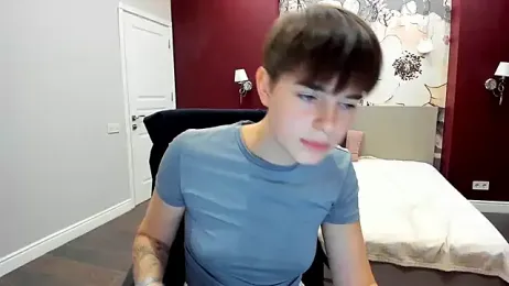 EmiliaYours webcam model stream image