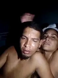 JON_AND_FEFFI11 webcam model stream image