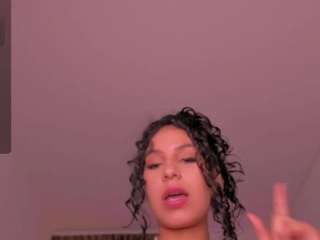 hannaa-thompson webcam model stream image