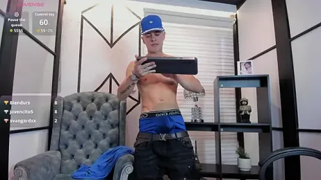 JuniorMorris_ webcam model stream image