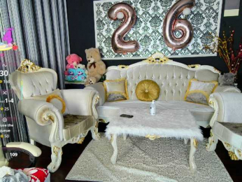 BNefertiti webcam model stream image