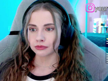 VikkiExtraCheese webcam bongacams model stream image