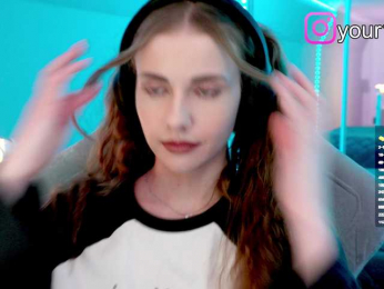 VikkiExtraCheese webcam bongacams model stream image