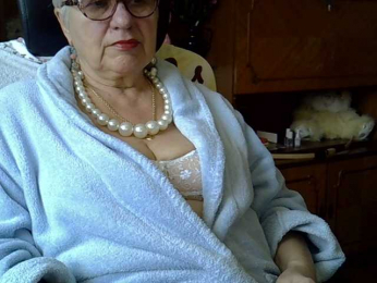 SweetCherry00 webcam model stream image