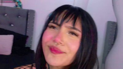 sara_queen9 webcam cam4 model stream image