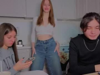 ihavepaws33 webcam model stream image