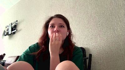 RaynaKisker webcam model stream image