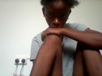 Sweetshal3 webcam model stream image