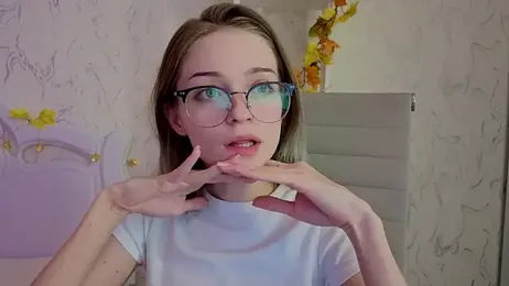 vialeta_baby webcam model stream image