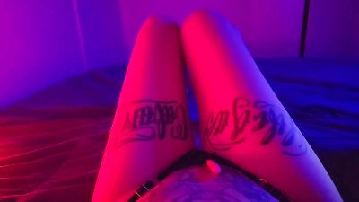 whorekinga webcam model stream image