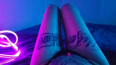 whorekinga webcam model stream image